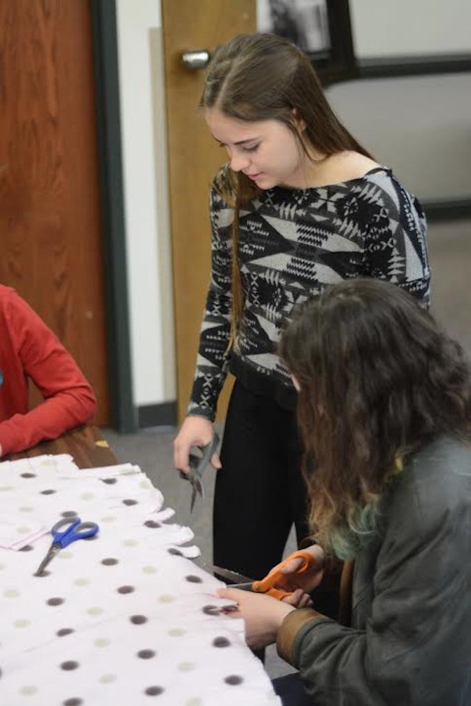 NHS students donate blankets to Project Linus