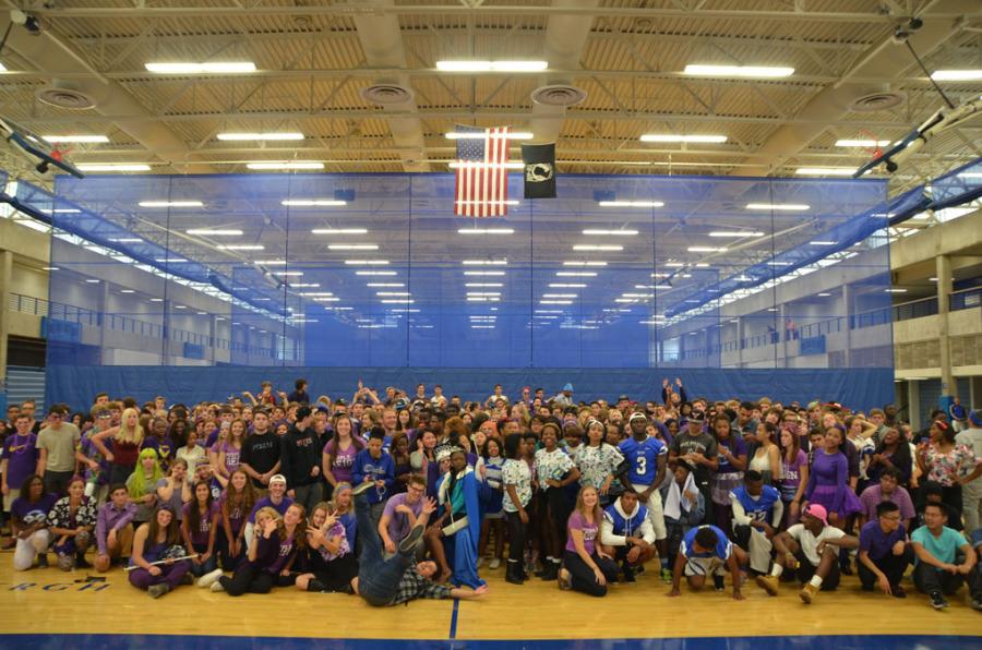 Homecoming pepfest (photos)