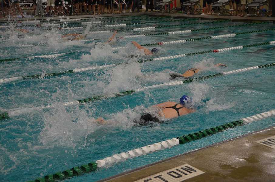 Girls+swim+team+looks+forward+to+sections
