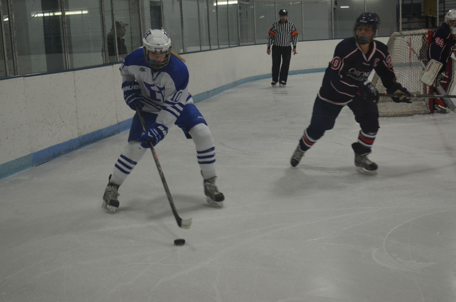 Girls+hockey+defeats+Orono+as+non-conference+dominance+continues