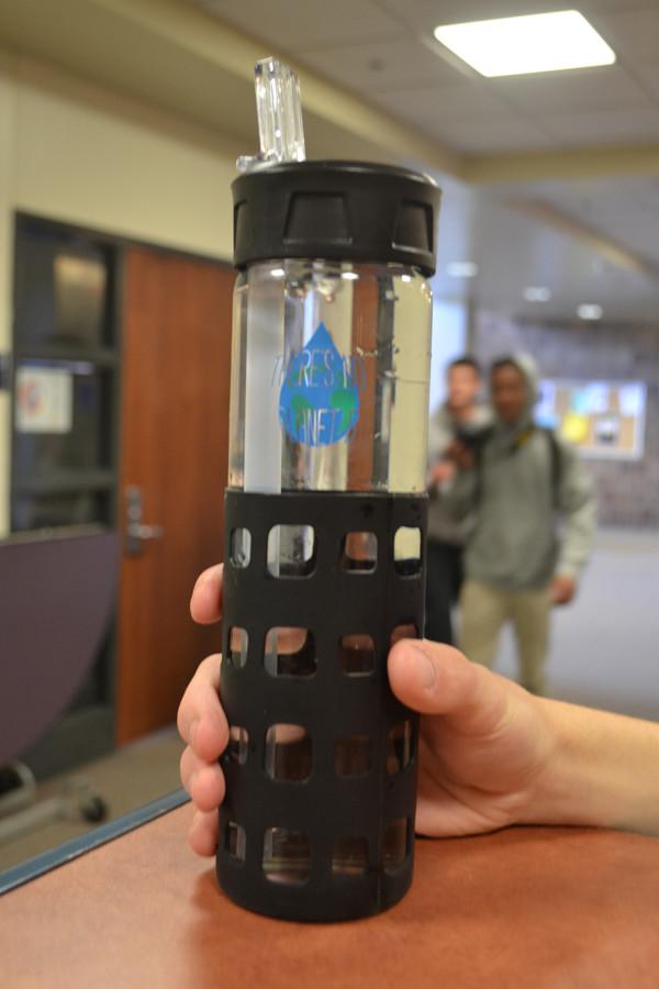 This is a picture of the water bottle that is being sold by the Earth Club.