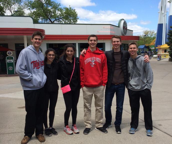 On Tuesday, May 20, HHS physics students went to Valleyfair. 