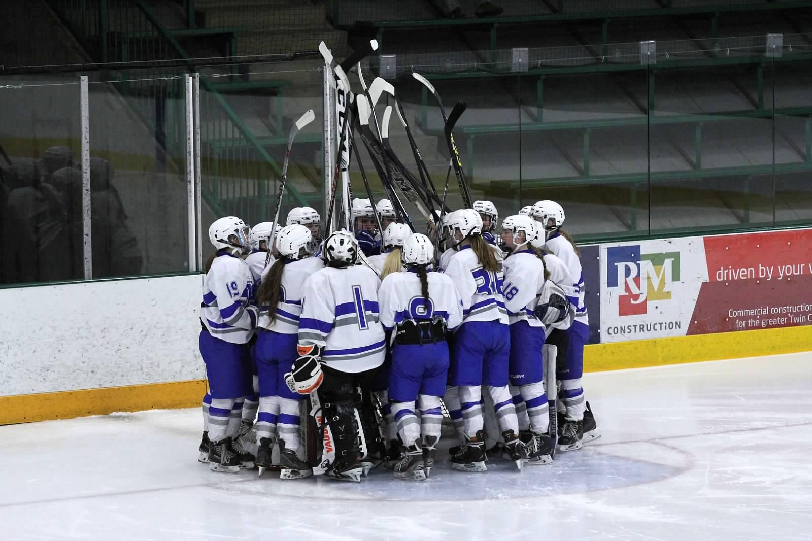 Girls+hockey+ends+season+with+frustrating+loss%2C+confident+about+the+future