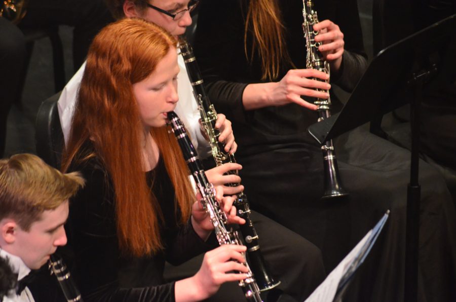 Maren Van Dellen, sophomore, plays the clarinet in the spring band concert.