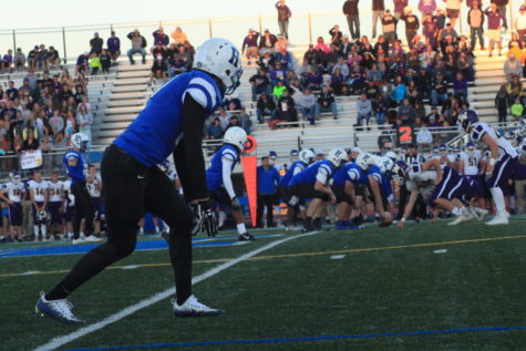 Former NFL offensive lineman joins HHS coaching staff