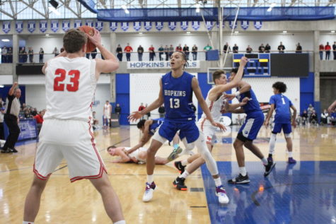The Royals down Minnehaha Academy and look to continue their win streak against Robbinsdale Cooper