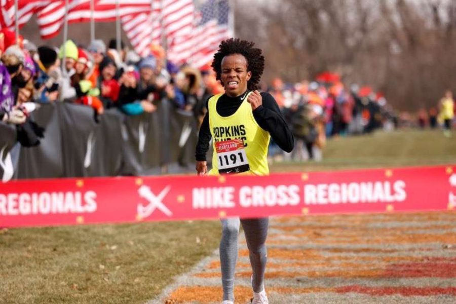 HHS runners dominate at the 2022 Nike Cross Regionals